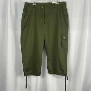 NWT Size 16 Liz Claiborne Crop Cargo Pants Avocado Green